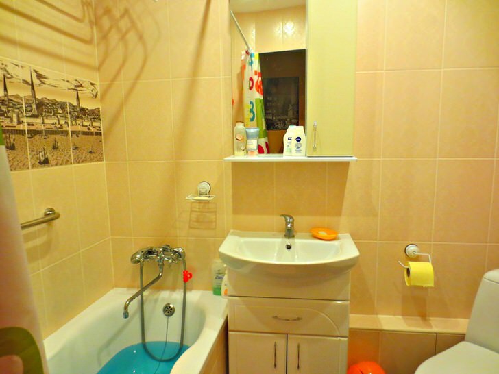 Особенности дизайна желтой ванной комнаты (22 фото)