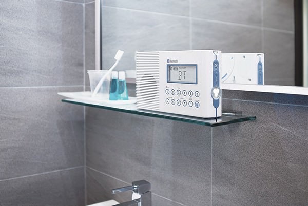 Радио в ванной